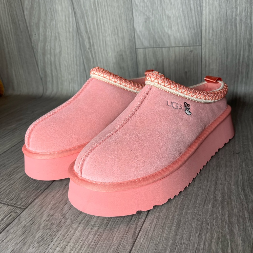 UGG Pink Suede Platform Slippers with Pink Trim Tazman Valentine 💝 size 11